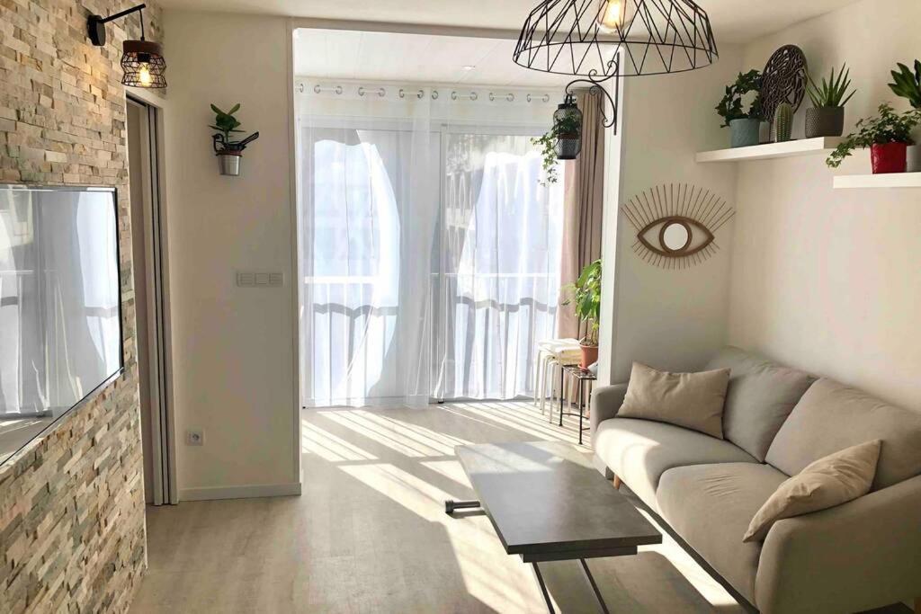 Grand Studio Cabine 30 M² Centre Ville, Refait A Neuf Pour Vous ! Climatise La Grande Motte Exteriör bild