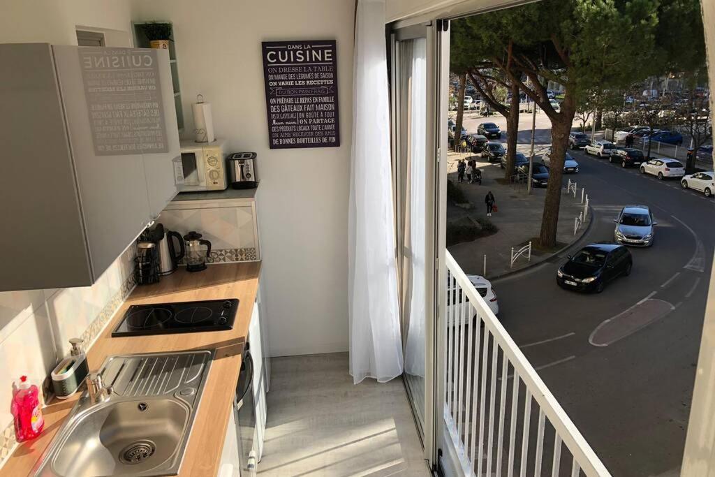 Grand Studio Cabine 30 M² Centre Ville, Refait A Neuf Pour Vous ! Climatise La Grande Motte Exteriör bild